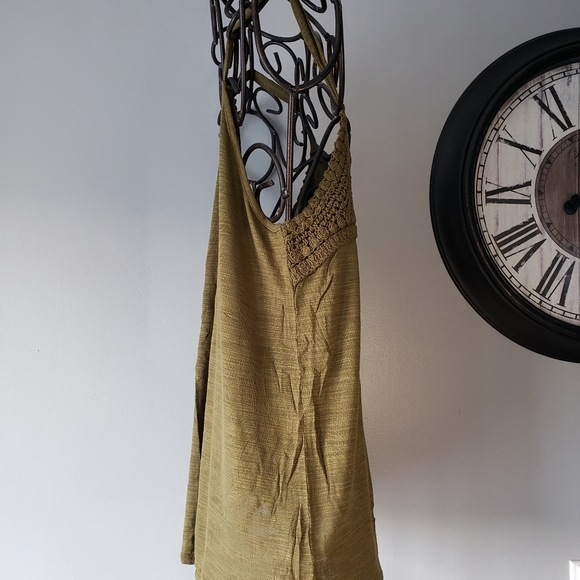 Embroidered Tank - Picture 2 of 6